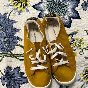 Size 8 shoe mustard yellow color